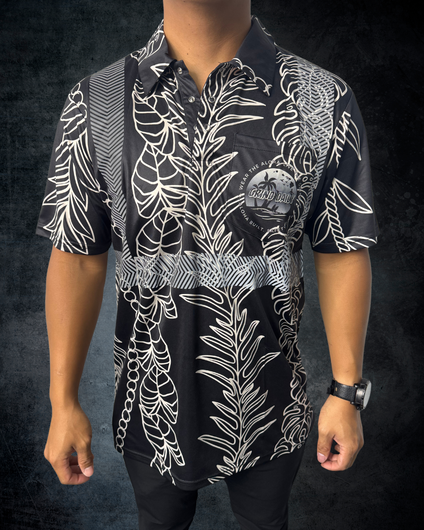 Leaf Lei Reflective Shirt - Black