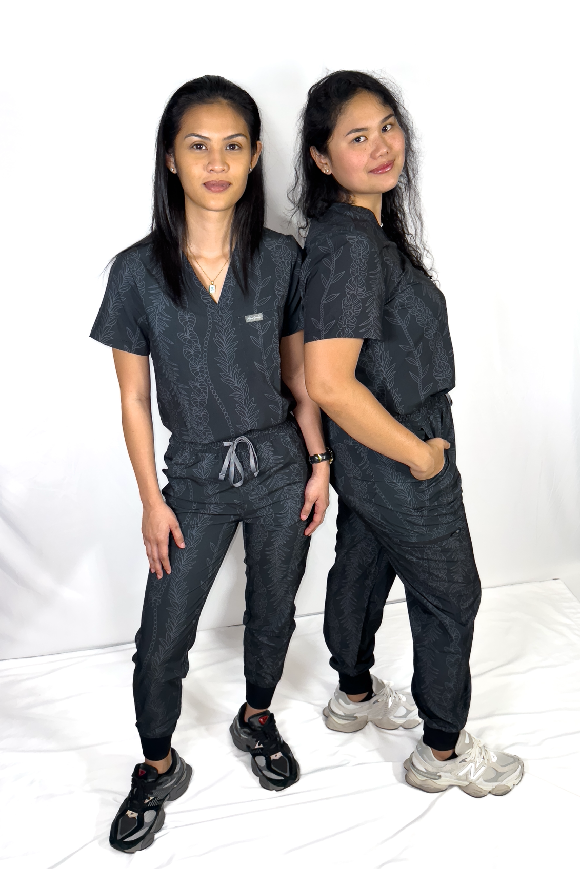 One Pocket Scrub Top - Lau Liko