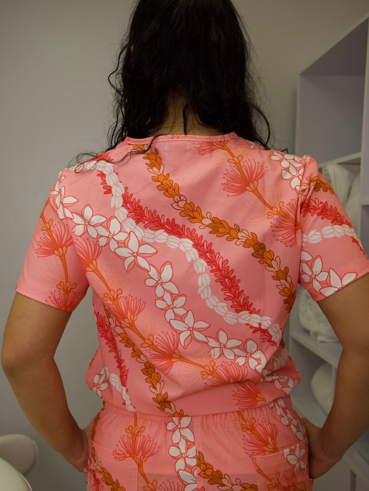 One Pocket Scrub Top - Liko Lehua Mana