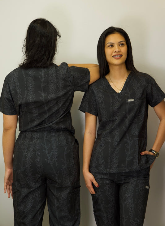 3 Pocket Scrub Top - Lau Liko